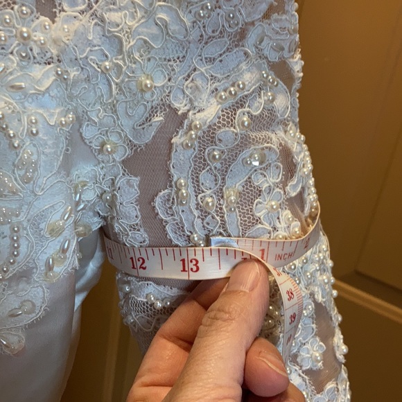 EUC sz L Vintage ivory satin wedding gown - Host Pick - Picture 12 of 13